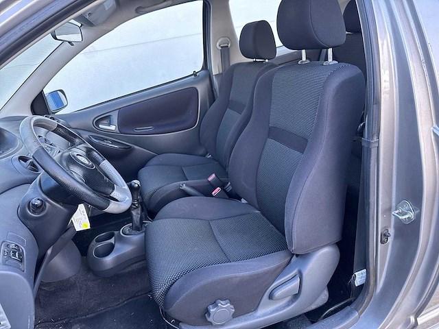 Toyota yaris 1.5-16v vvt-i tsport car 2002 | 68-jf-tx - afbeelding 10 van  23