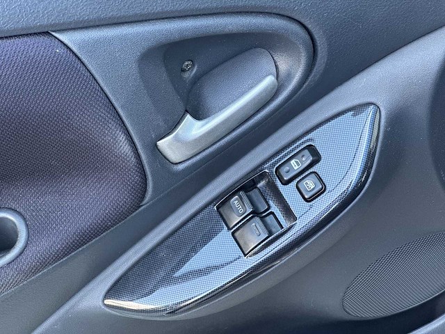 Toyota yaris 1.5-16v vvt-i tsport car 2002 | 68-jf-tx - afbeelding 13 van  23