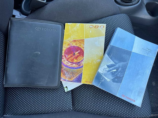 Toyota yaris 1.5-16v vvt-i tsport car 2002 | 68-jf-tx - afbeelding 17 van  23