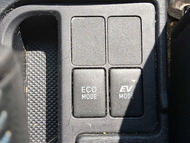 Toyota yaris 1.5 full hybrid aspiration car 2012 | 82-xlb-2 - afbeelding 18 van  33