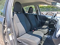 Toyota yaris 1.5 full hybrid aspiration car 2012 | 82-xlb-2 - afbeelding 25 van  33