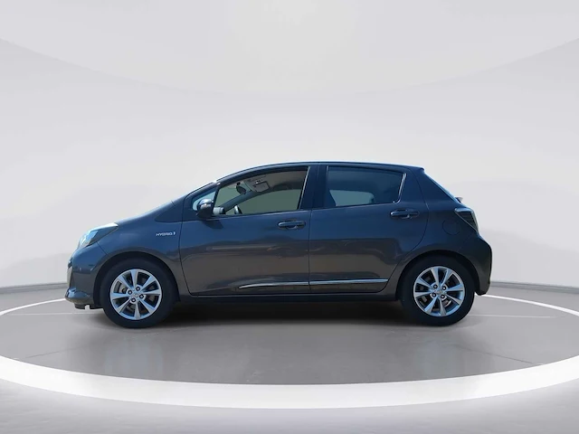 Toyota yaris 1.5 full hybrid aspiration car 2012 | 82-xlb-2 - afbeelding 29 van  33