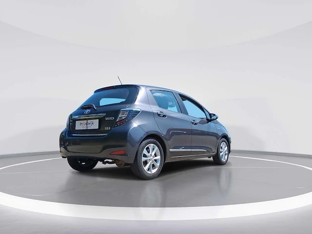 Toyota yaris 1.5 full hybrid aspiration car 2012 | 82-xlb-2 - afbeelding 32 van  33