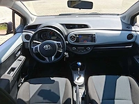 Toyota yaris 1.5 full hybrid aspiration car 2012 | 82-xlb-2 - afbeelding 24 van  33