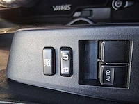 Toyota yaris 1.5 full hybrid aspiration car 2013 | kl-633-s - afbeelding 4 van  30