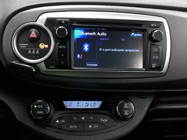 Toyota yaris 1.5 full hybrid comfort 2014 | jl-564-p - afbeelding 2 van  17