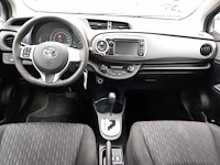 Toyota yaris 1.5 full hybrid comfort 2014 | jl-564-p - afbeelding 5 van  17