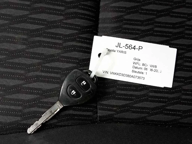 Toyota yaris 1.5 full hybrid comfort 2014 | jl-564-p - afbeelding 15 van  17