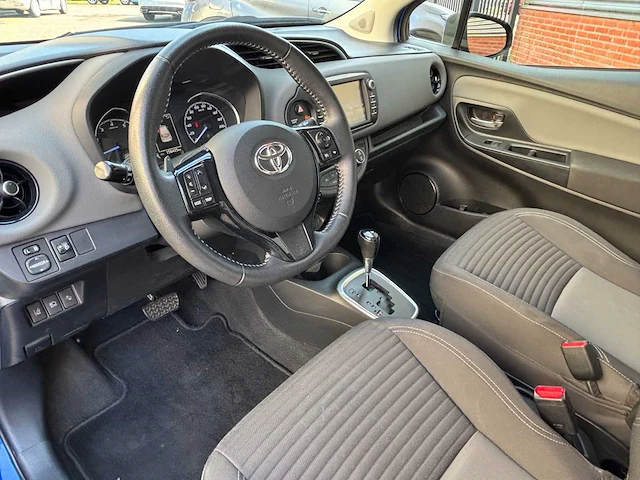 Toyota yaris 1.5 vvt i aspiration automaat; pz-630-z - afbeelding 6 van  20