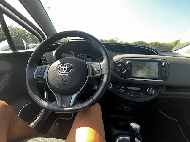 Toyota yaris hybrid (hev) 1.5i vvt-i active e-cvt 73 at, 2017 - afbeelding 24 van  26