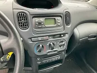 Toyota yaris verso 1.3 automaat 2004, z-085-jd - afbeelding 8 van  26