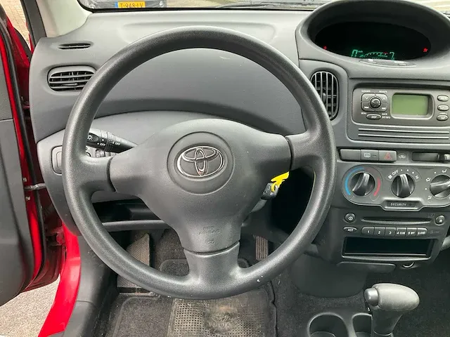 Toyota yaris verso 1.3 automaat 2004, z-085-jd - afbeelding 10 van  26