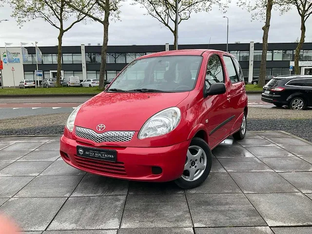 Toyota yaris verso 1.3 automaat 2004, z-085-jd - afbeelding 1 van  26