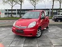 Toyota yaris verso 1.3 automaat 2004, z-085-jd - afbeelding 1 van  26