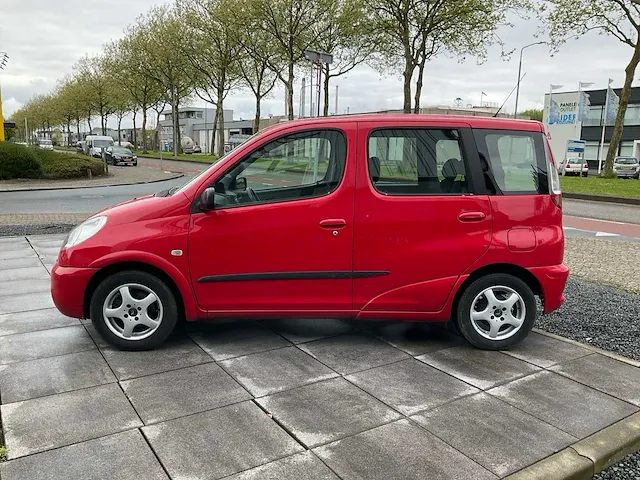 Toyota yaris verso 1.3 automaat 2004, z-085-jd - afbeelding 12 van  26