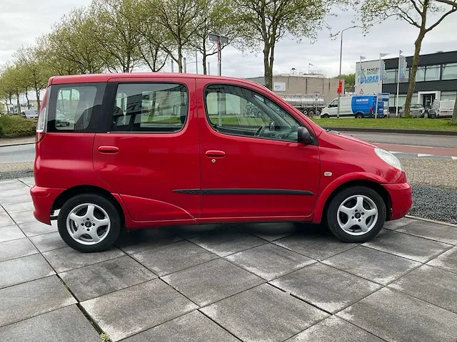 Toyota yaris verso 1.3 automaat 2004, z-085-jd - afbeelding 23 van  26