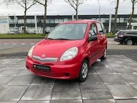 Toyota yaris verso 1.3 automaat 2004, z-085-jd - afbeelding 26 van  26