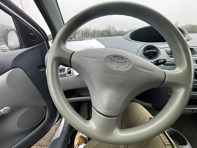 Toyota yaris,1999 - afbeelding 7 van  32