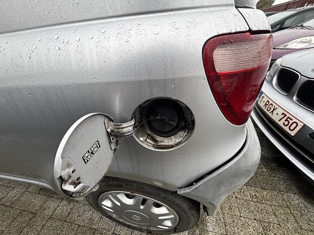 Toyota yaris,1999 - afbeelding 9 van  32