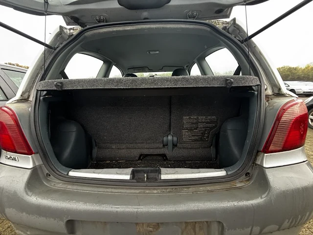 Toyota yaris,1999 - afbeelding 10 van  32