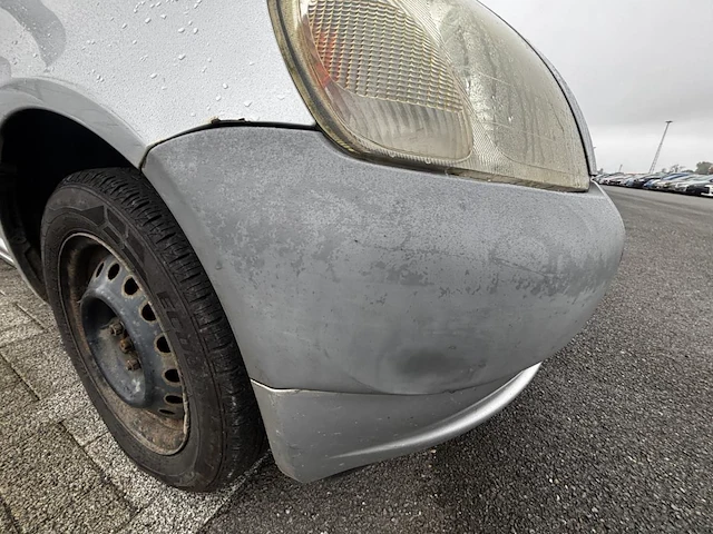 Toyota yaris,1999 - afbeelding 14 van  32