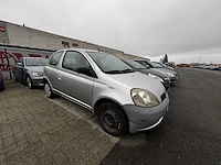 Toyota yaris,1999 - afbeelding 23 van  32