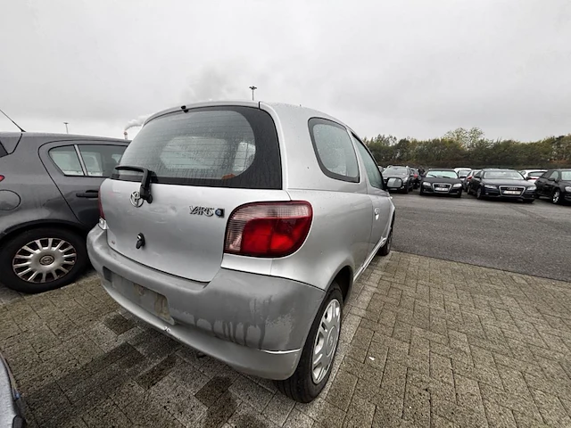 Toyota yaris,1999 - afbeelding 28 van  32