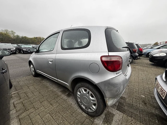 Toyota yaris,1999 - afbeelding 30 van  32