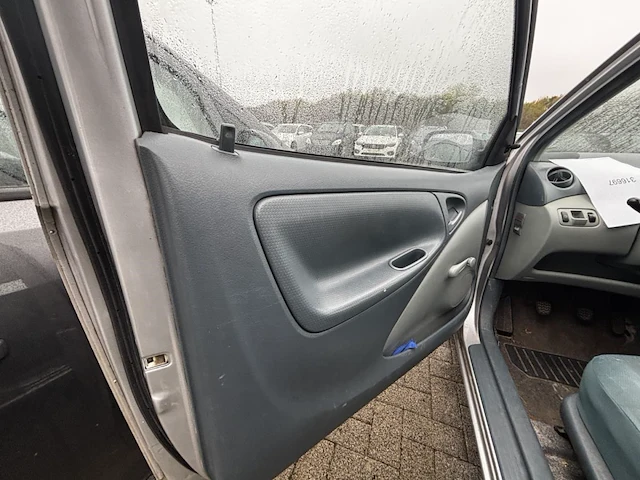 Toyota yaris,1999 - afbeelding 31 van  32