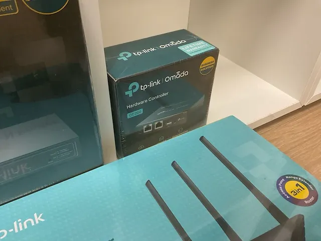 Tp link netwerkapparatuur (3x) - afbeelding 4 van  4