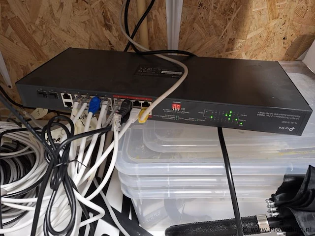 Tp-link switch type tl-sl1218mp - afbeelding 1 van  2