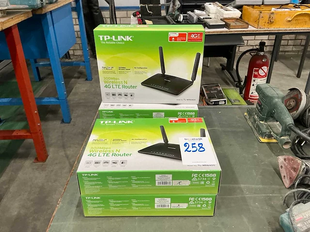 Tp-link tl-mr6400 routers (5x) - afbeelding 1 van  4