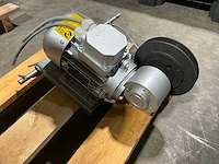 Tp63b4tf elektromotor met haakse overbrenging - afbeelding 4 van  5