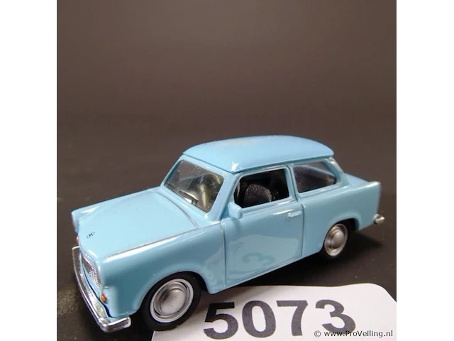 Trabant 601 blauw - afbeelding 1 van  5