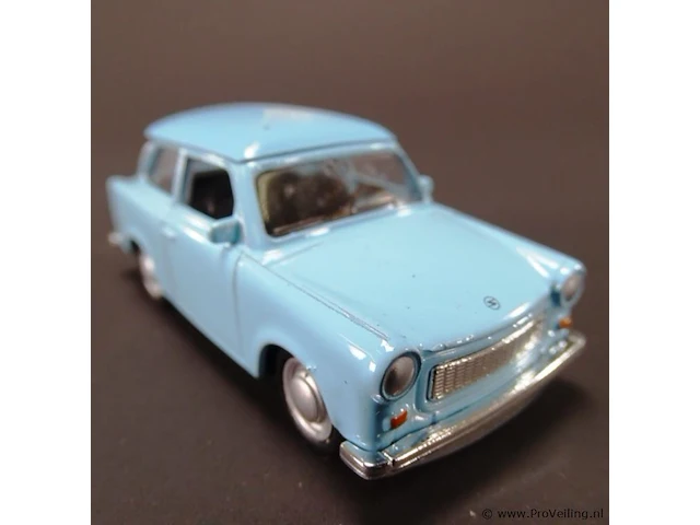 Trabant 601 blauw - afbeelding 4 van  5