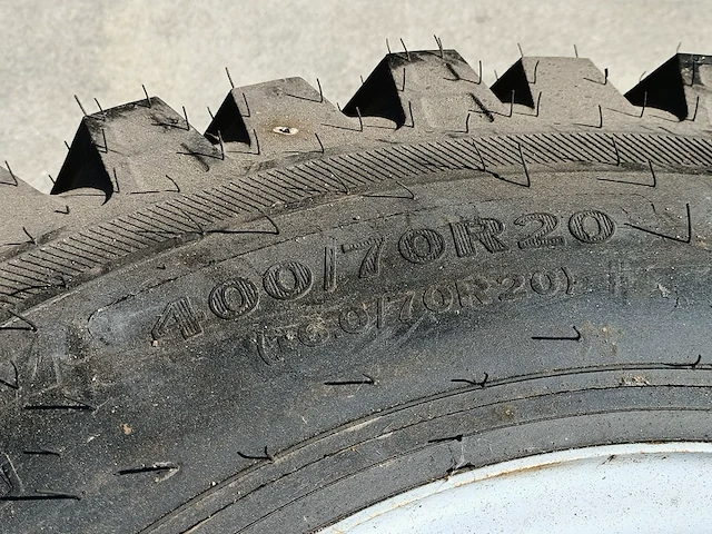 Tractor band alliance, 400/70r20 multiuse 550, op velg deutz - afbeelding 8 van  8