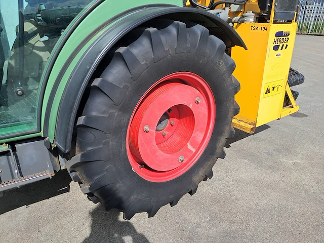 Tractor fendt, 210 p vario met maaiarm herder bk, bouwjaar 2011 - afbeelding 8 van  45