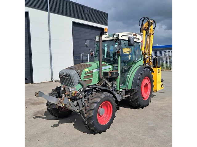 Tractor fendt, 210 p vario met maaiarm herder bk, bouwjaar 2011 - afbeelding 1 van  45