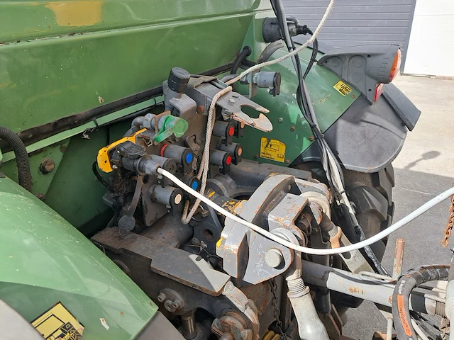 Tractor fendt, 210 p vario met maaiarm herder bk, bouwjaar 2011 - afbeelding 13 van  45