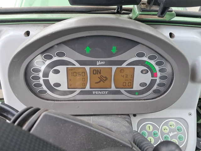 Tractor fendt, 210 p vario met maaiarm herder bk, bouwjaar 2011 - afbeelding 31 van  45