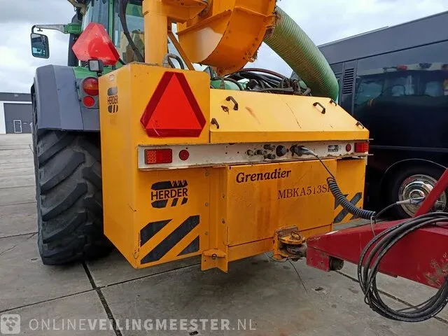 Tractor fendt, 716 vario tms 4wd met klepelmaaier herder en kipper veenhuis, bouwjaar 2010 - afbeelding 59 van  67
