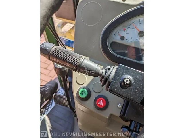 Tractor fendt, farmer 208f, bouwjaar 2004 - afbeelding 18 van  57