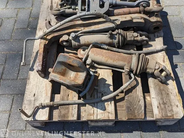 Tractor fendt, farmer 208f, bouwjaar 2004 - afbeelding 51 van  57