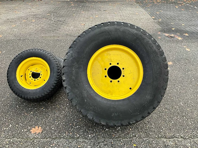 Tractor gazonbanden set - afbeelding 2 van  7