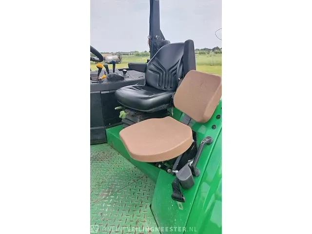 Tractor john deere, 6105m, bouwjaar 2014 - afbeelding 40 van  51
