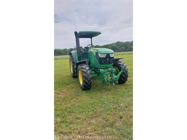 Tractor john deere, 6105m, bouwjaar 2014 - afbeelding 34 van  51