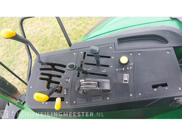 Tractor john deere, 6105m, bouwjaar 2014 - afbeelding 46 van  51