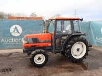 Tractor kubota grandel gl320 diesel 31.6pk - afbeelding 1 van  1