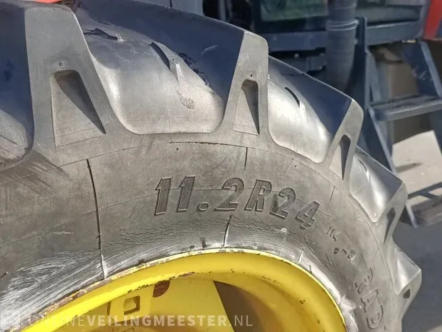 Tractor kubota, m8560, oranje, bouwjaar 2016 - afbeelding 31 van  44