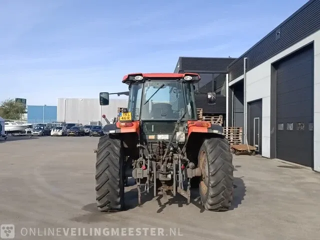 Tractor kubota, m8560, oranje, bouwjaar 2016 - afbeelding 43 van  44